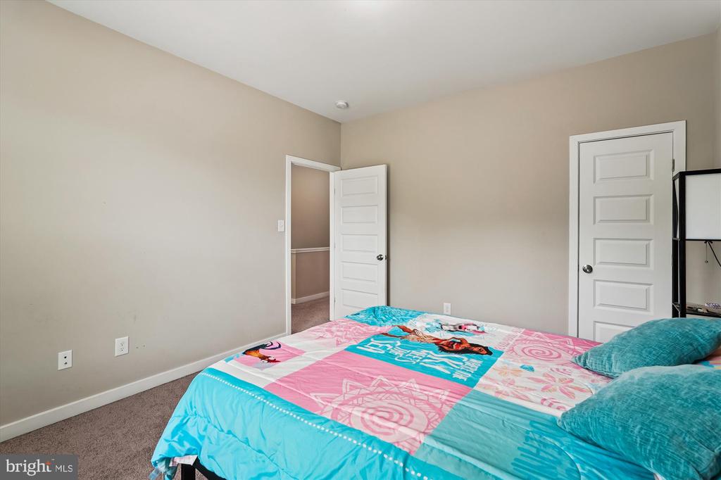 132 SANIBEL WAY