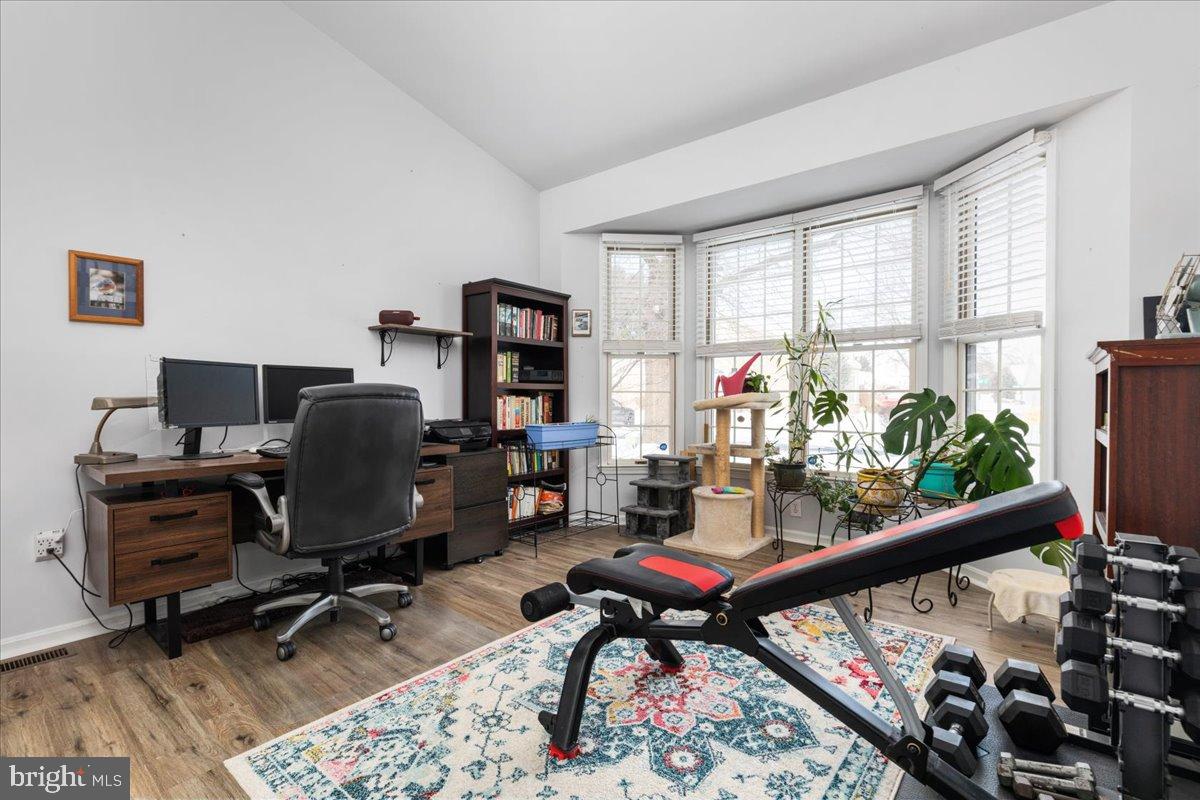 14 AMBLER LANE