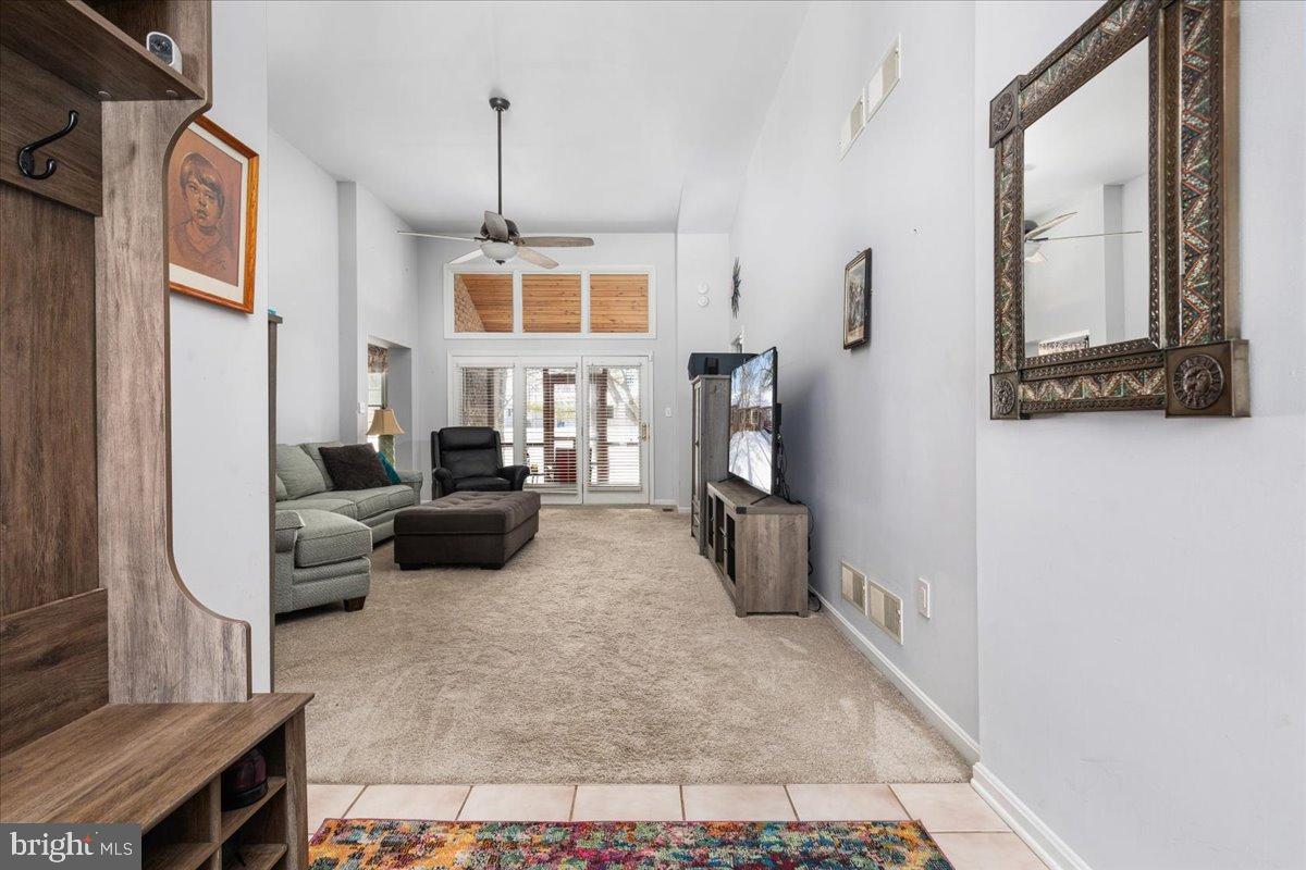 14 AMBLER LANE