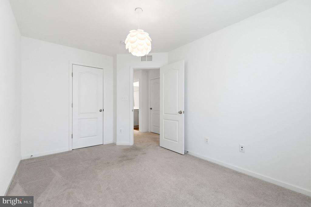 27 KIRBY COURT
