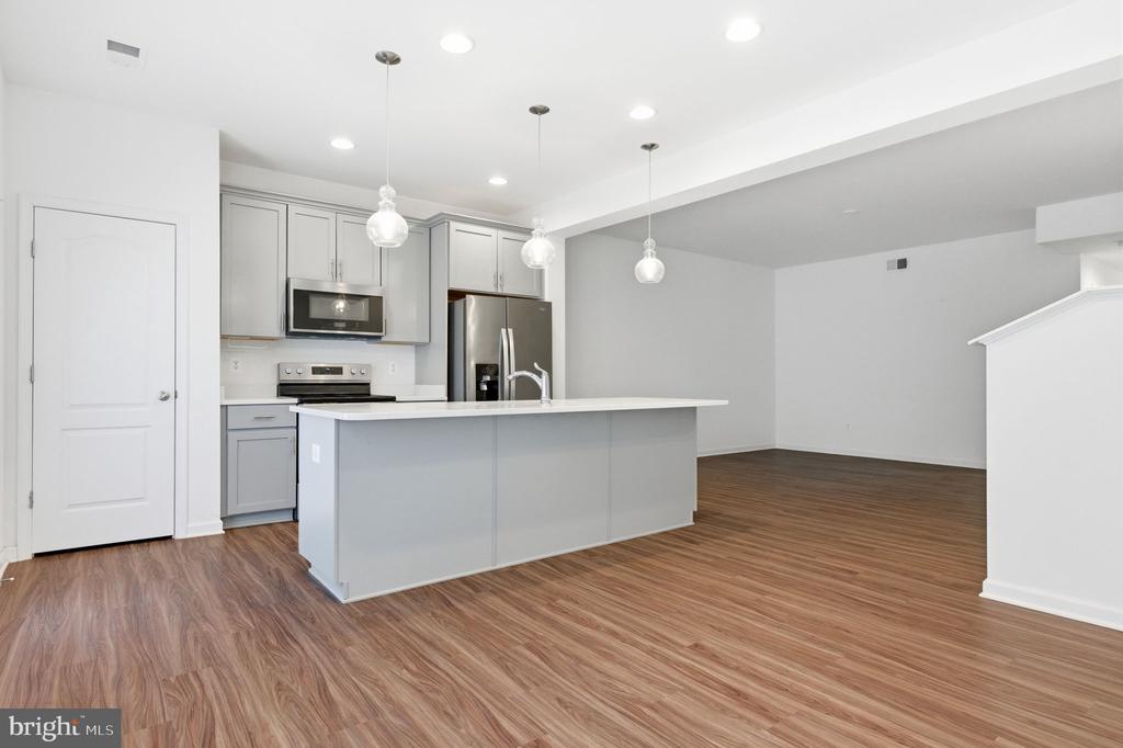 27 KIRBY COURT