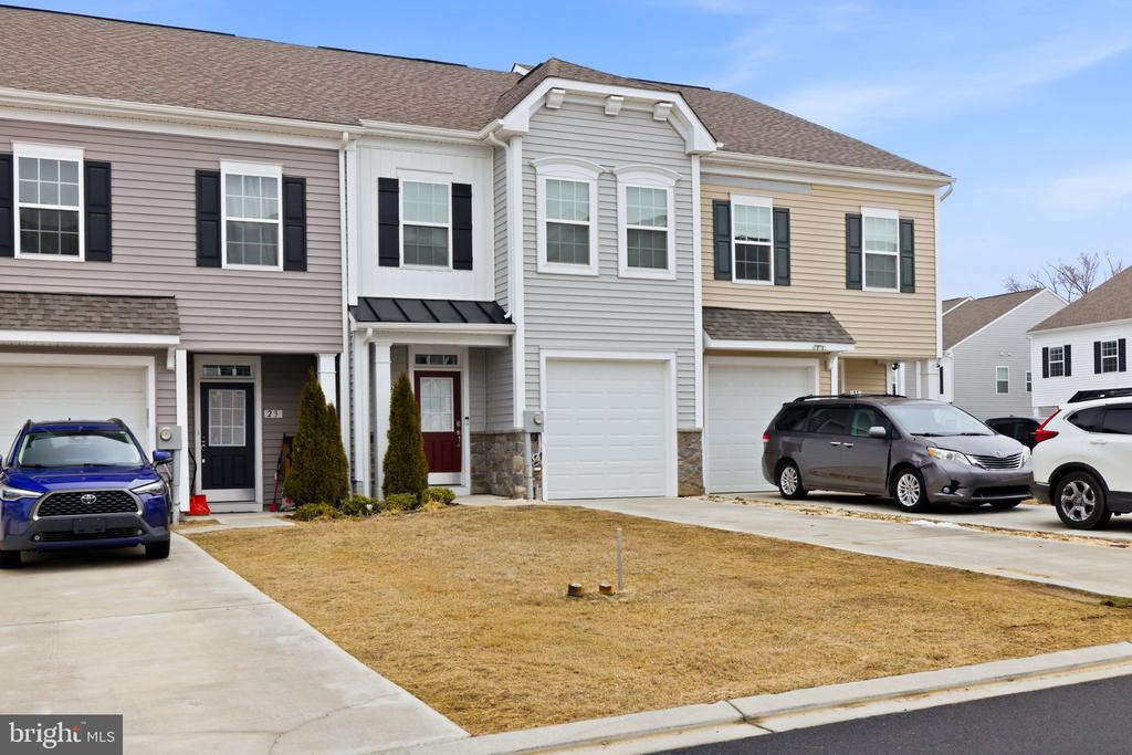 27 KIRBY COURT