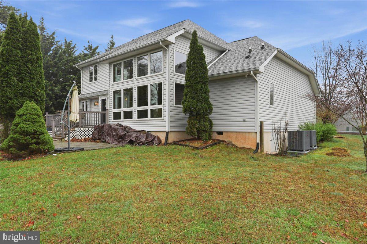 463 WAMPUM LANE