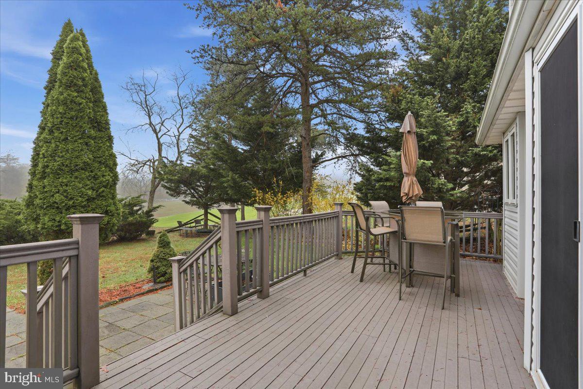 463 WAMPUM LANE