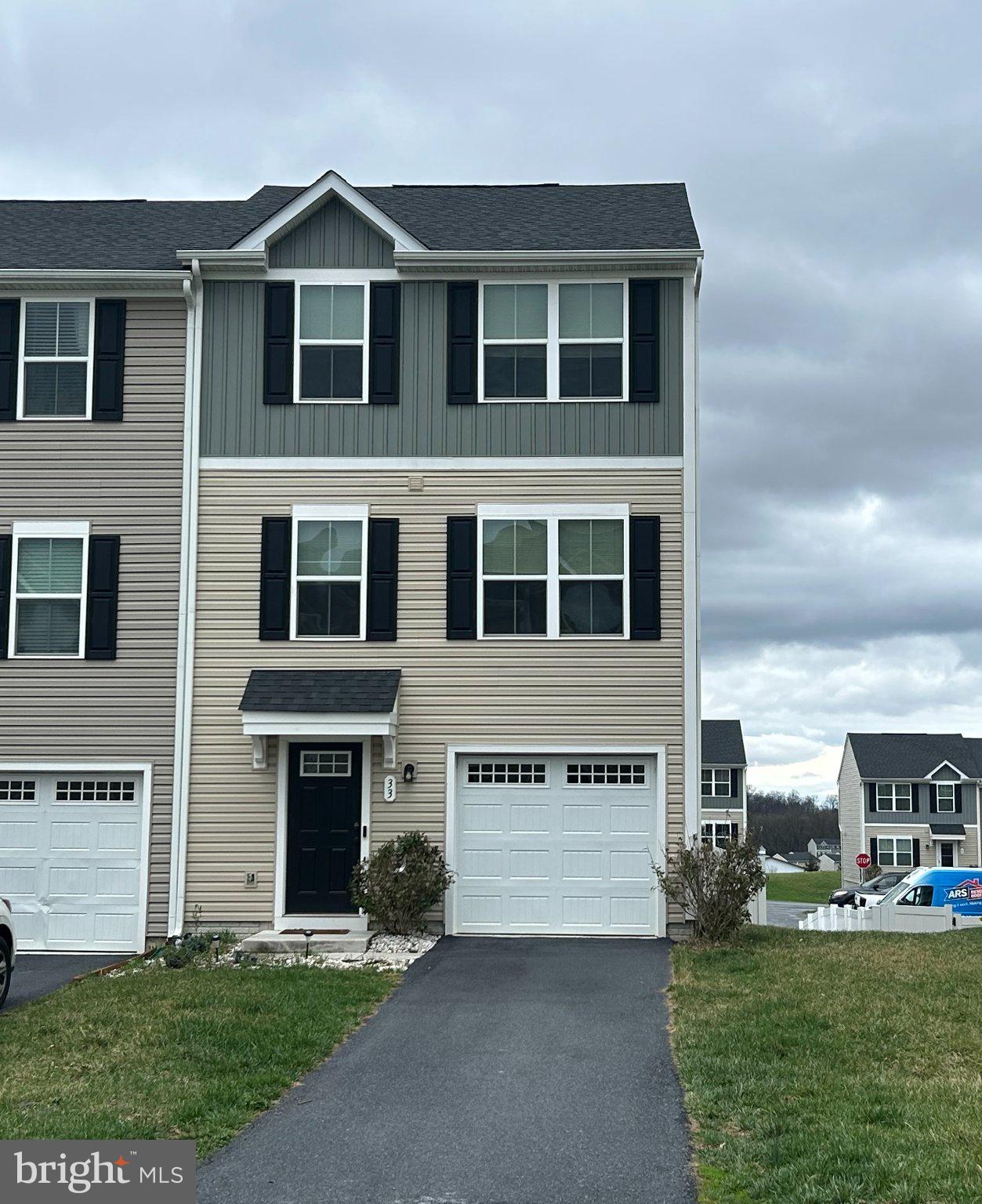33 SEBAGO PLACE
