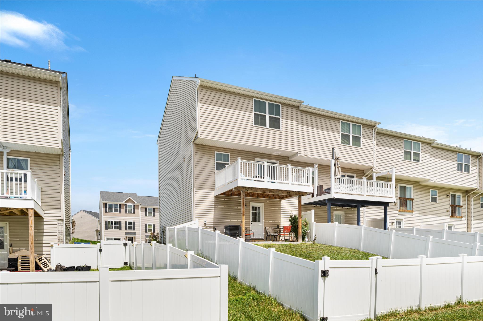 33 SEBAGO PLACE
