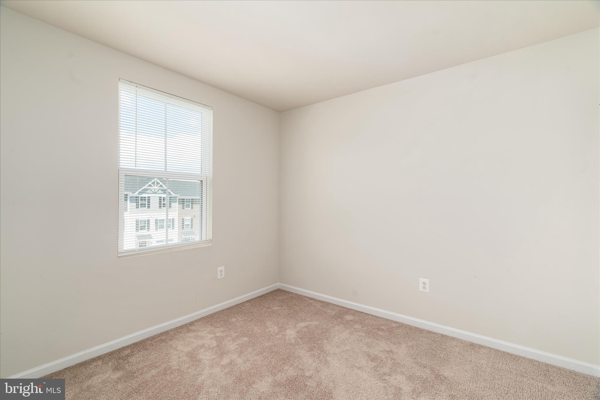 33 SEBAGO PLACE