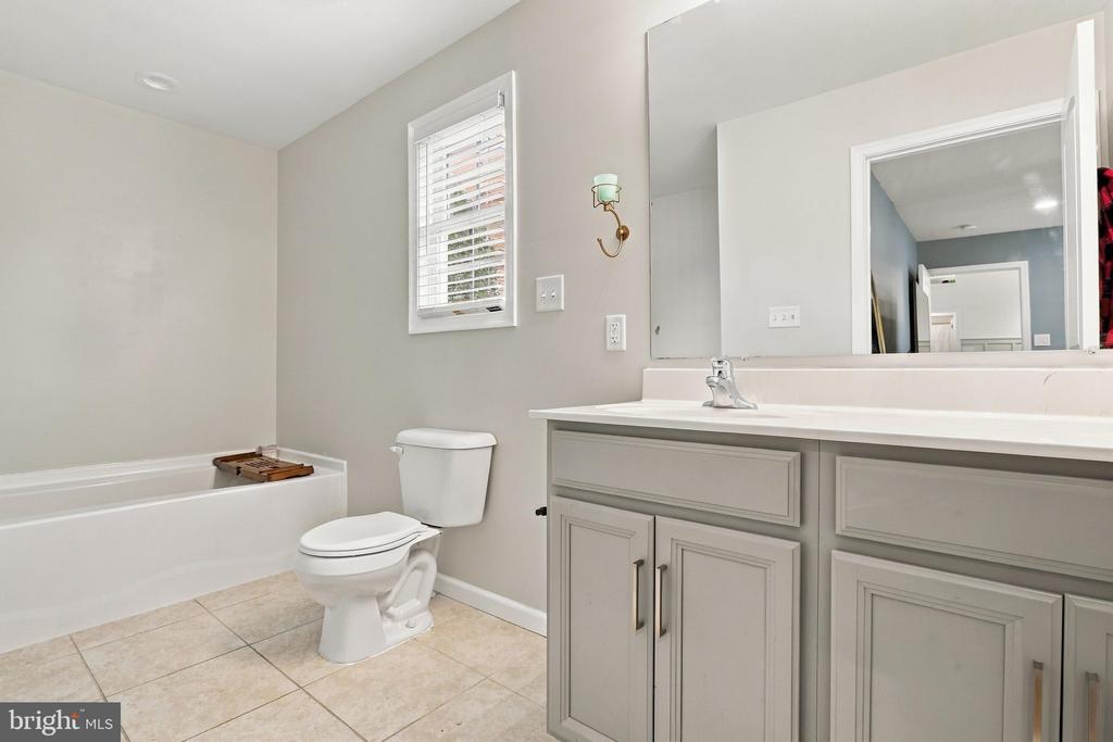 238 BASIN DRIVE