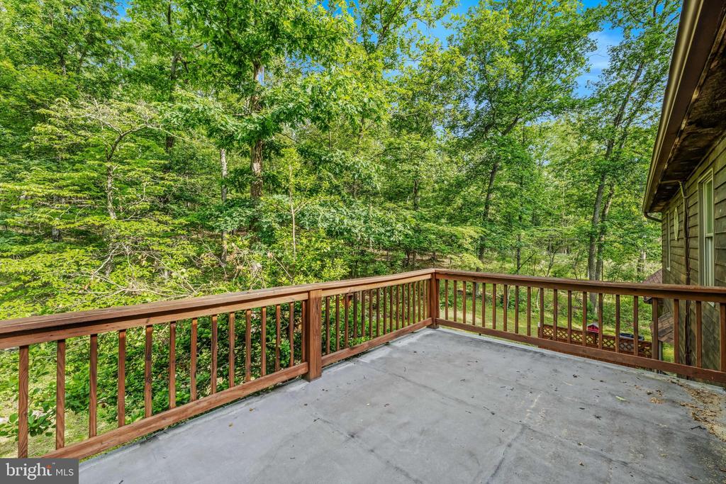 580 BRAEBURN DRIVE