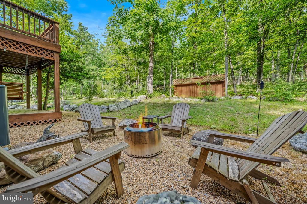 580 BRAEBURN DRIVE