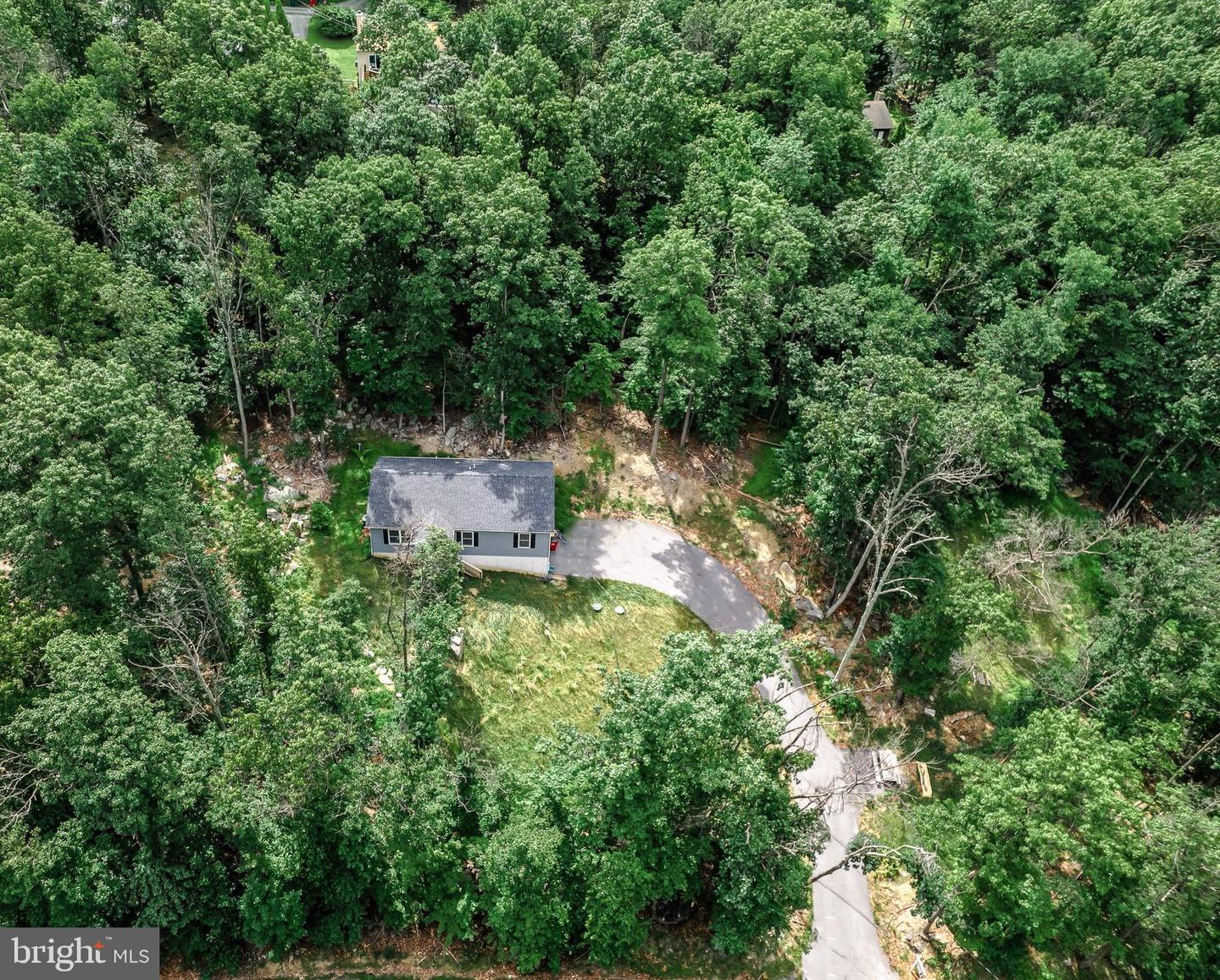 1496 ROLLING LANE