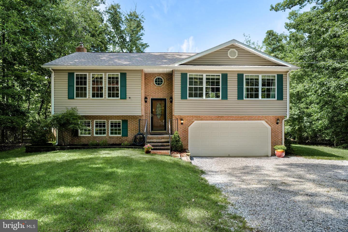 471 BLUE BIRD LANE