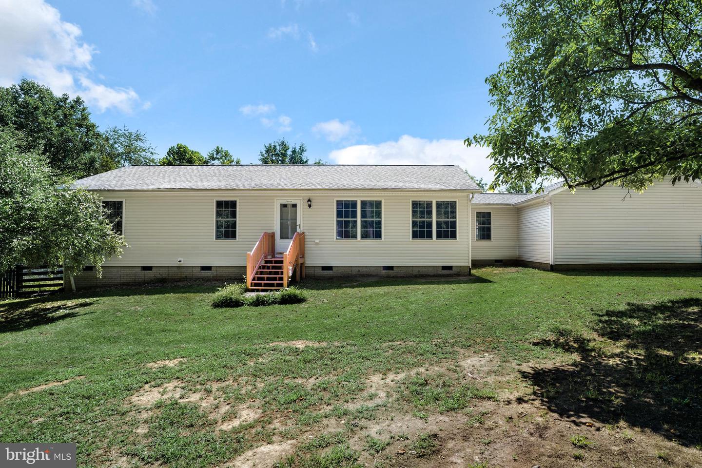 221 FRYS LN