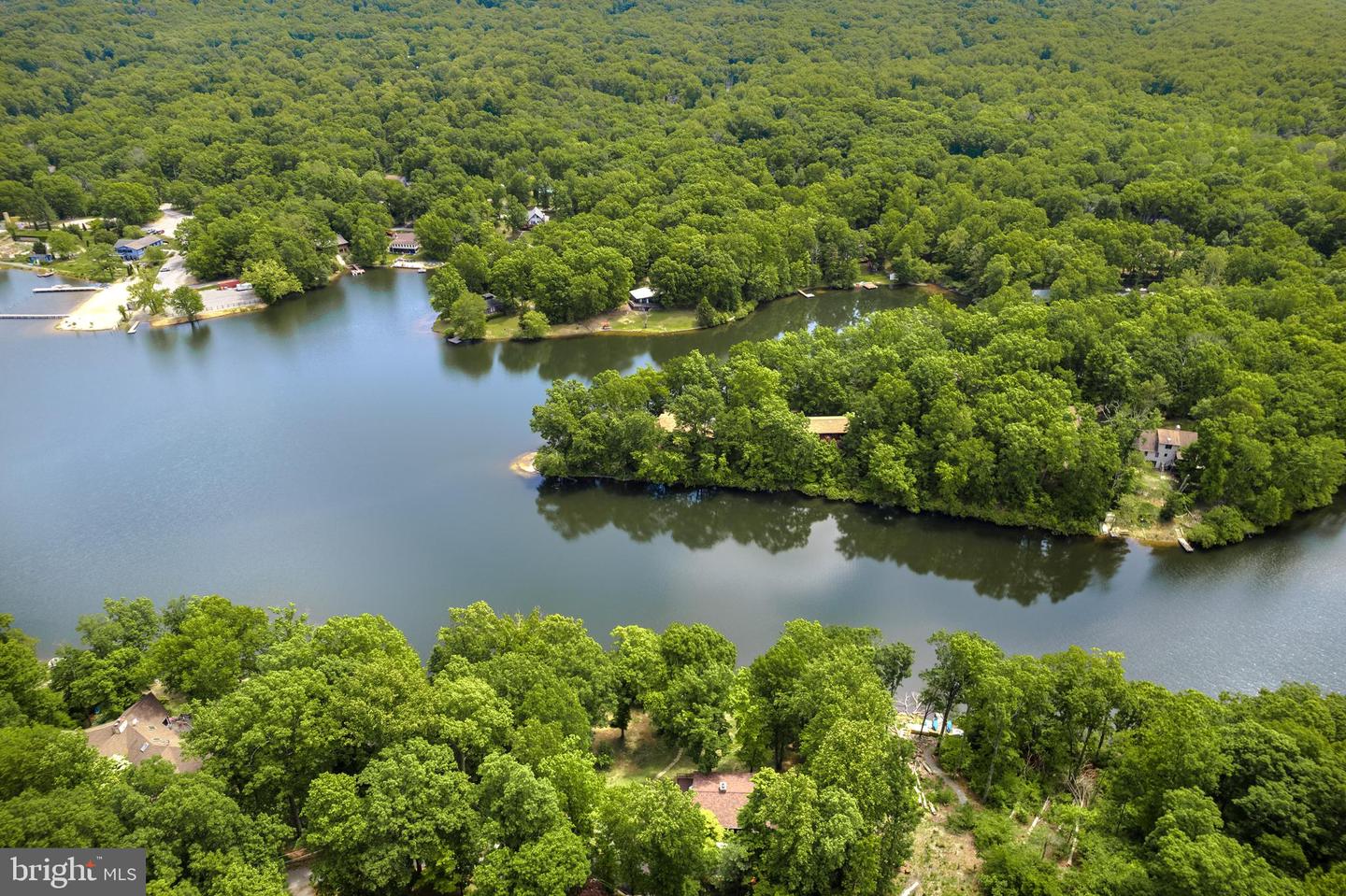 87 LAKESIDE DRIVE
