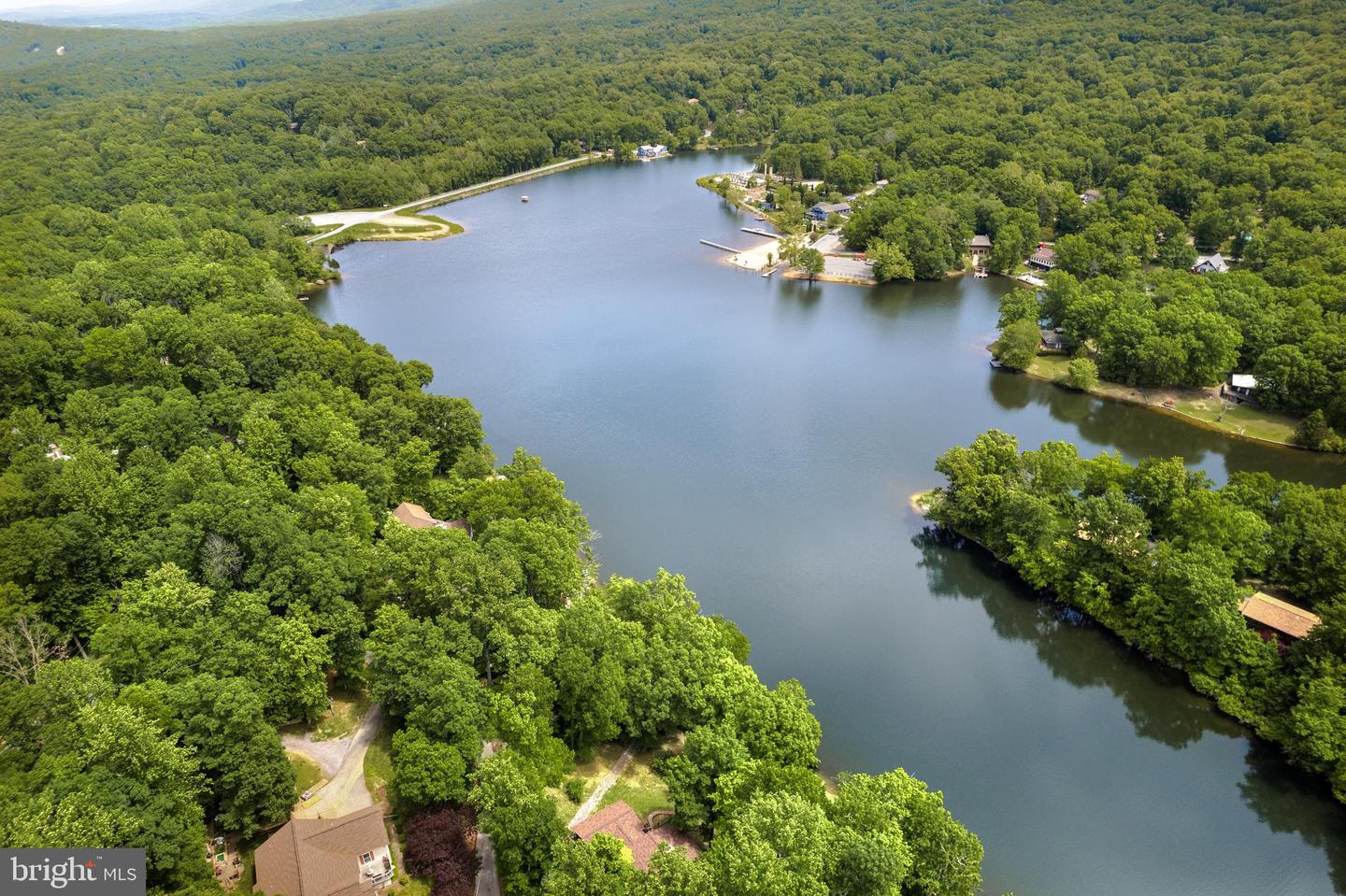87 LAKESIDE DRIVE