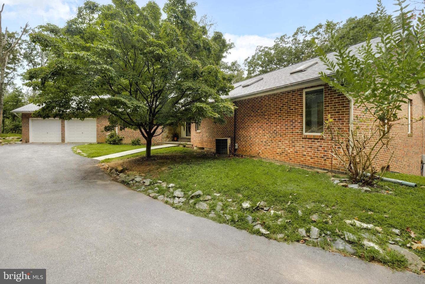 680 WREN LANE