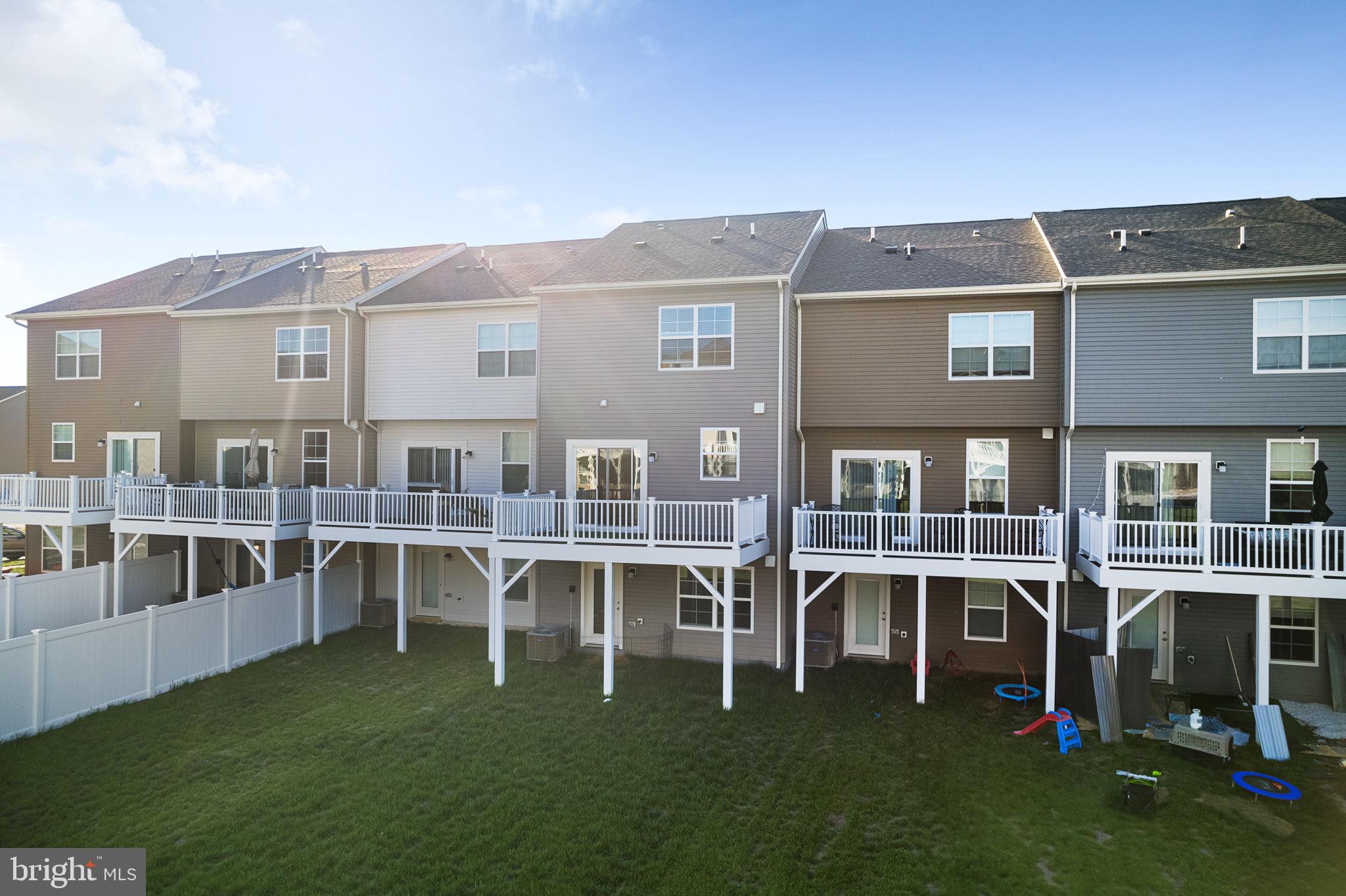 98 Extrovert Drive Dr