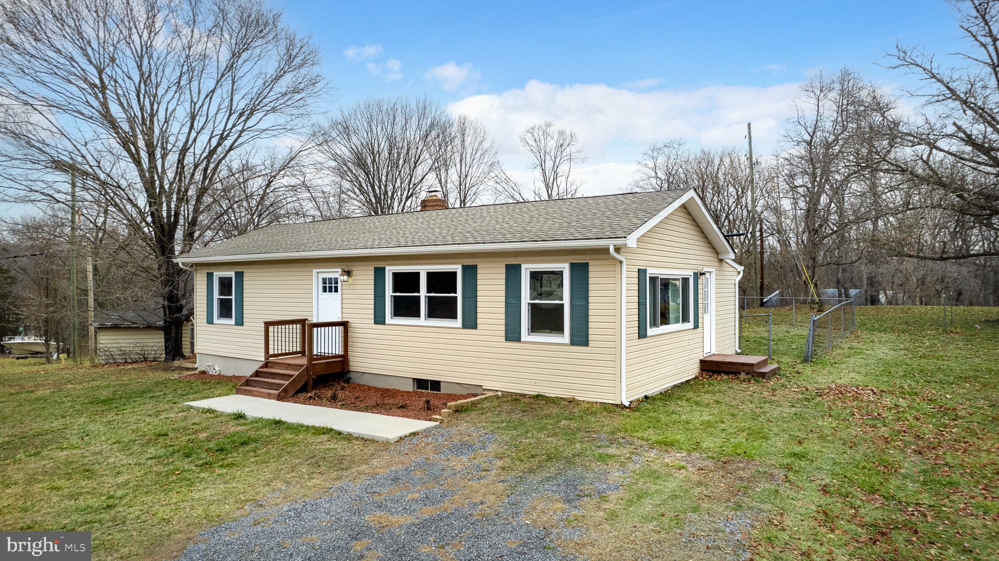 224 Marcum LANE