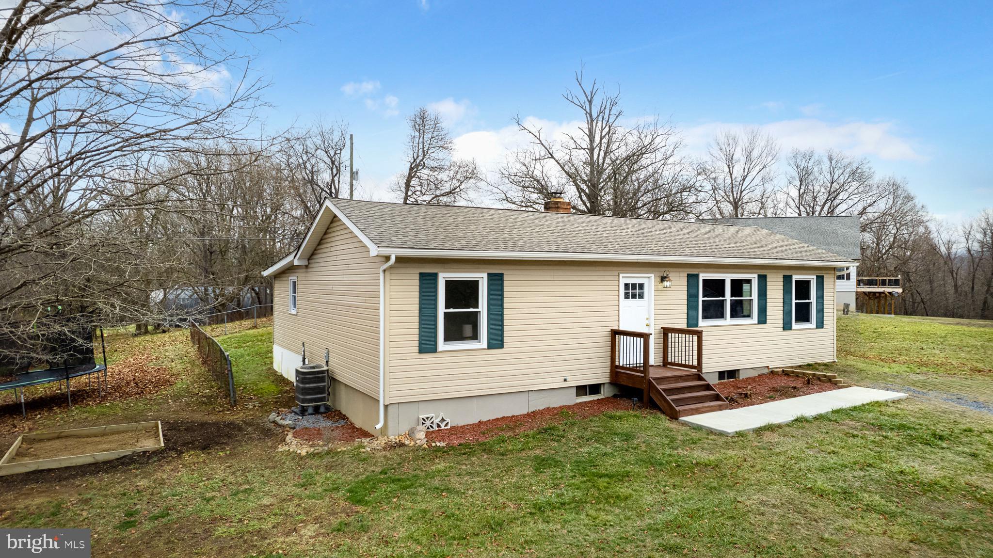 224 Marcum LANE