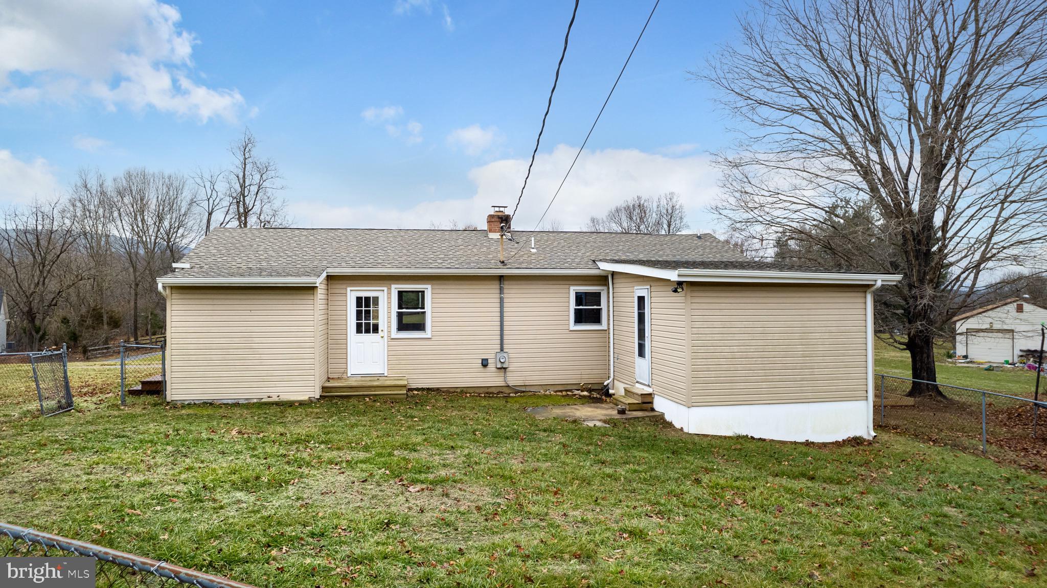 224 Marcum LANE