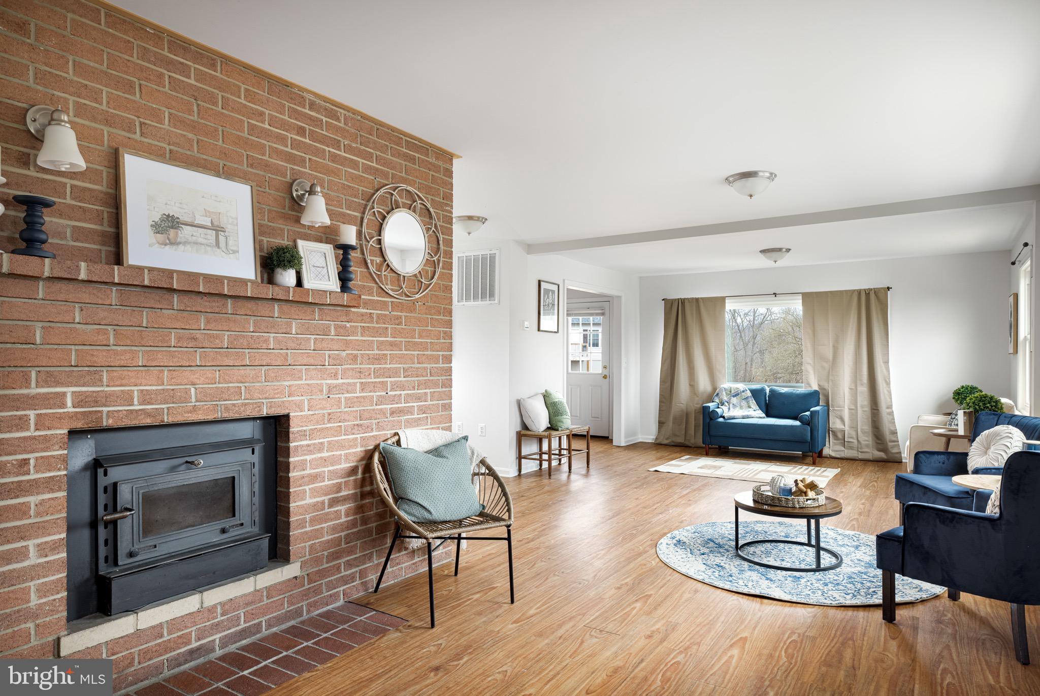 224 Marcum LANE