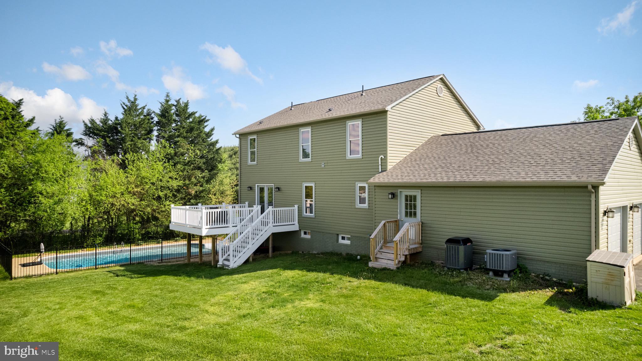 78 Fairview Dr