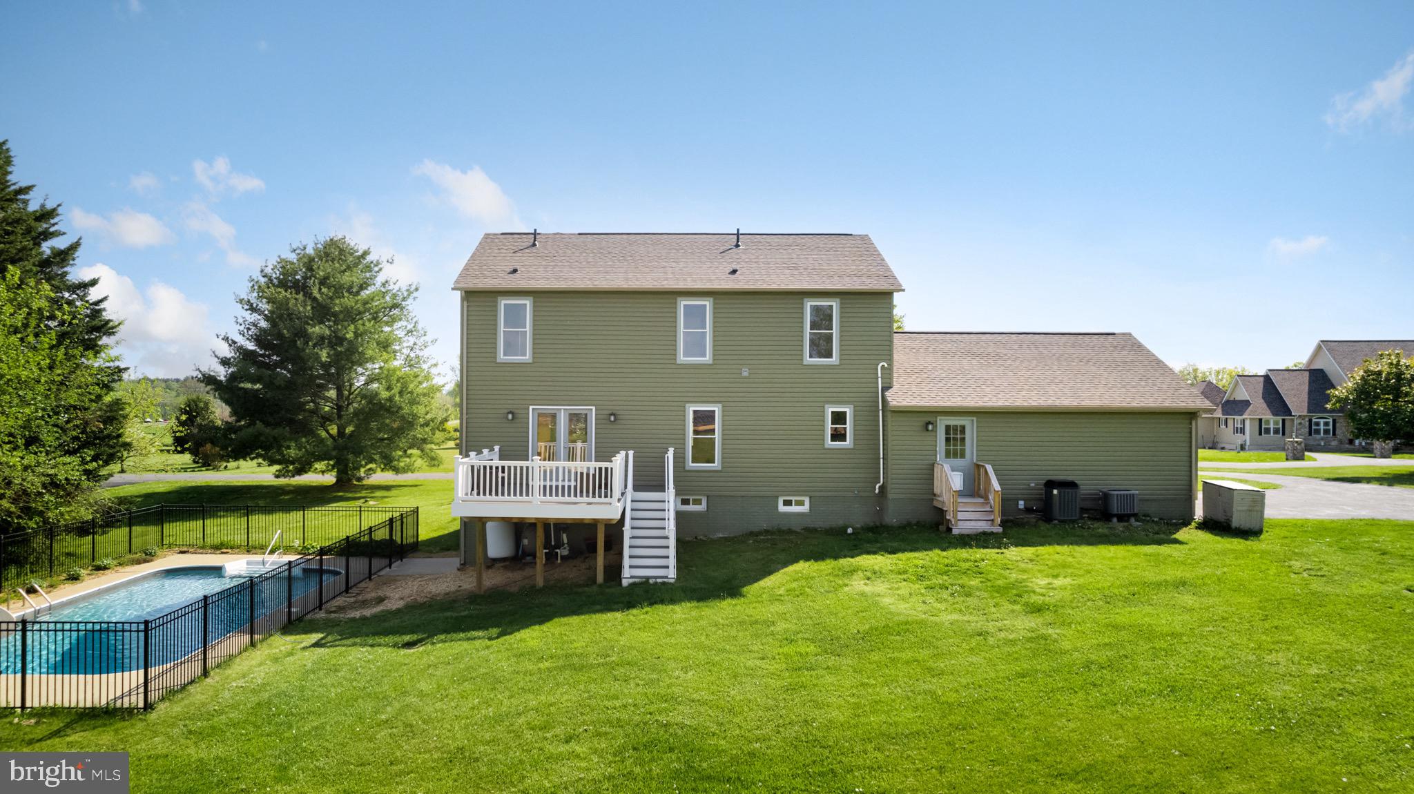 78 Fairview Dr