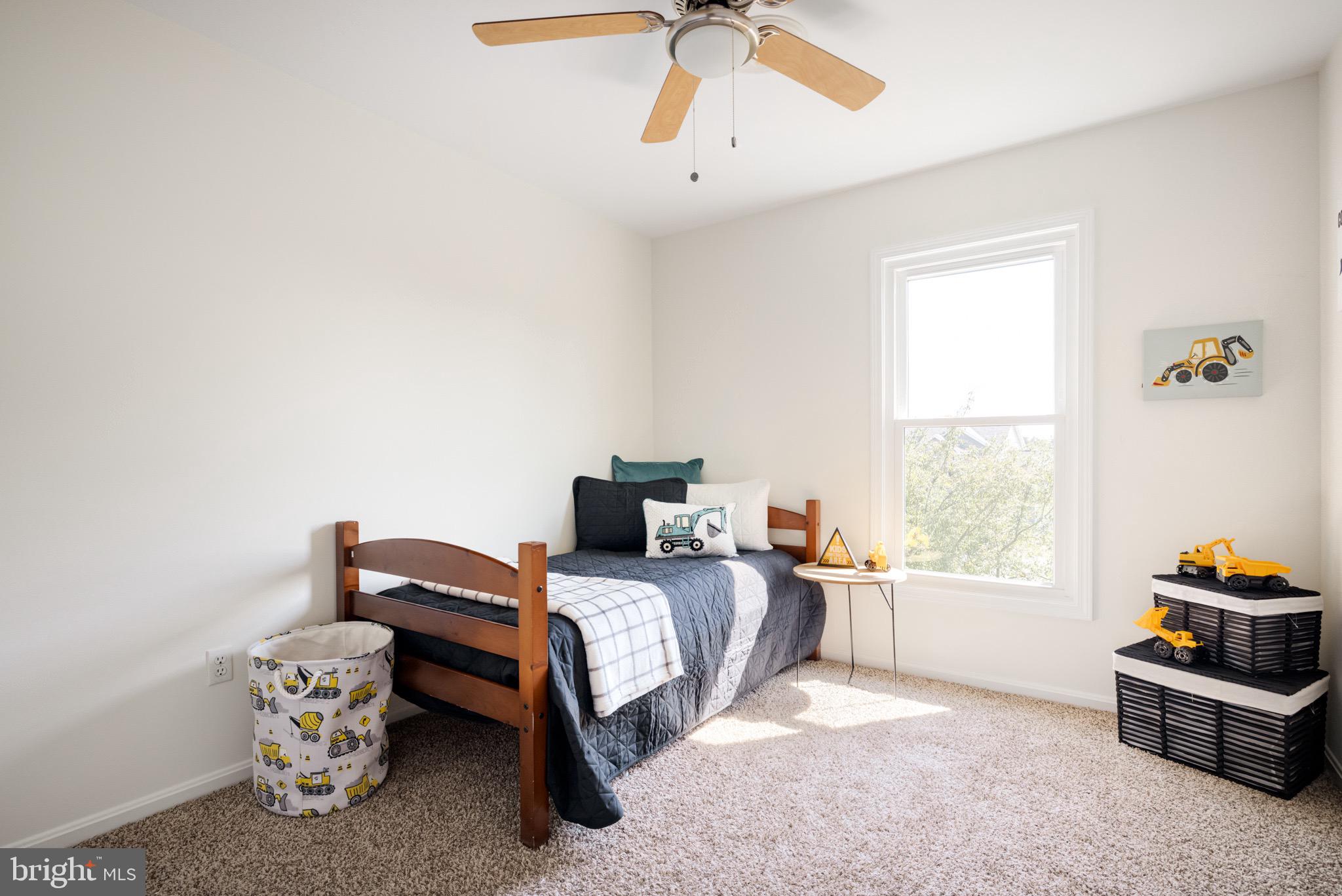 78 Fairview Dr