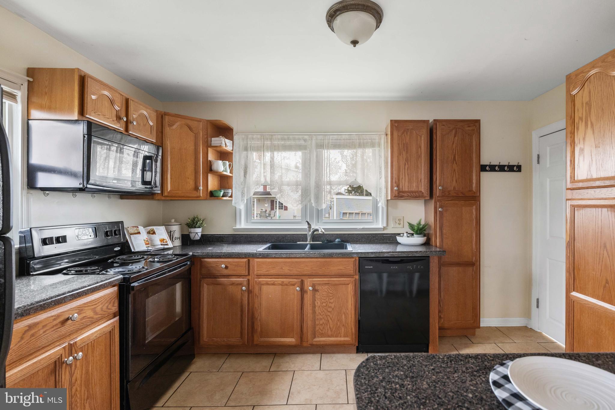 405 E 7th Ave