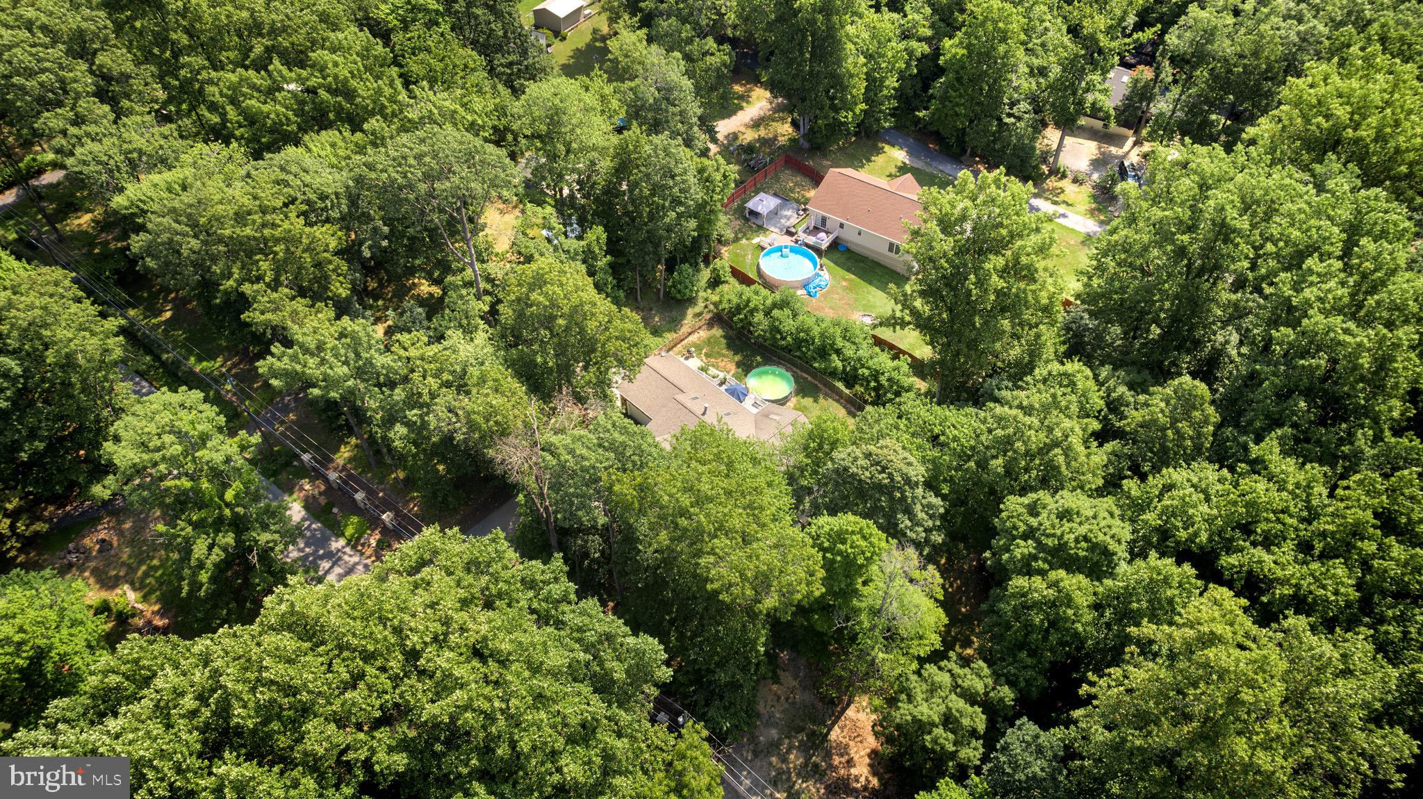 1198 Johnnycake Ln