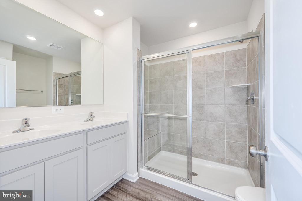48 BROOKFIELD MEWS
