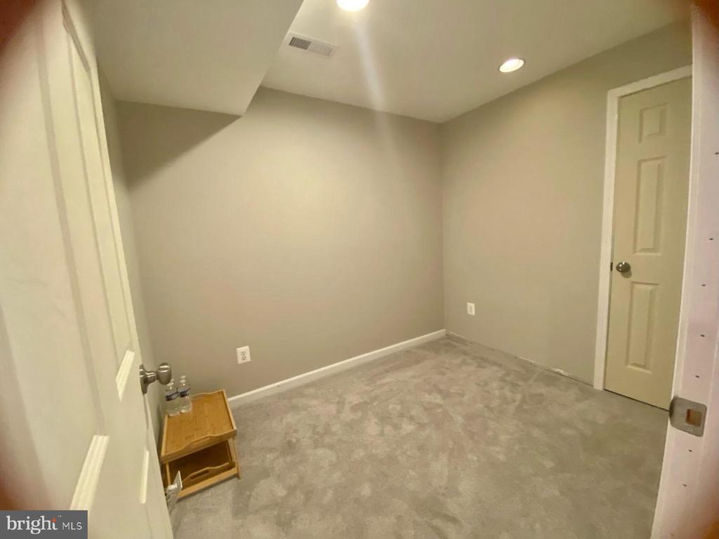 96 MONTE CARLO WAY