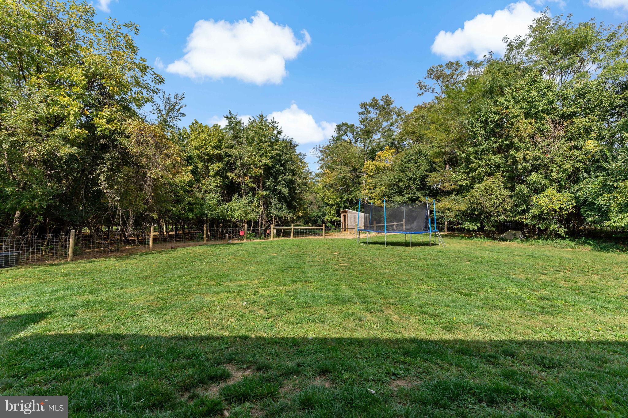 7677 Middleway Pike