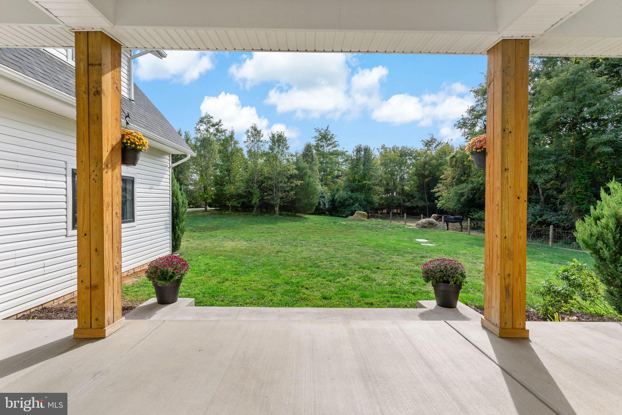 7677 Middleway Pike