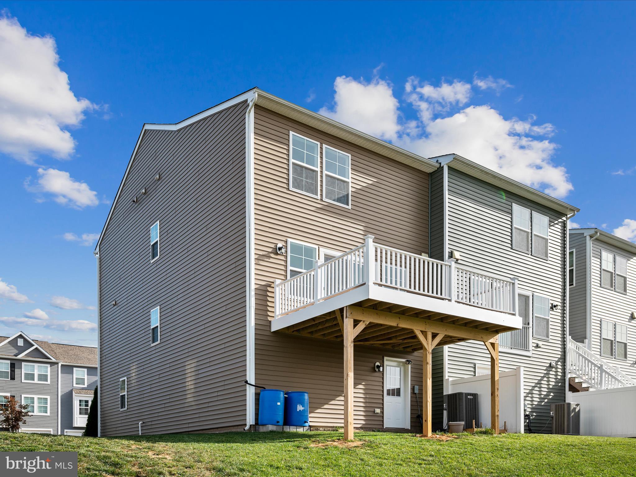 88 CECILY WAY
