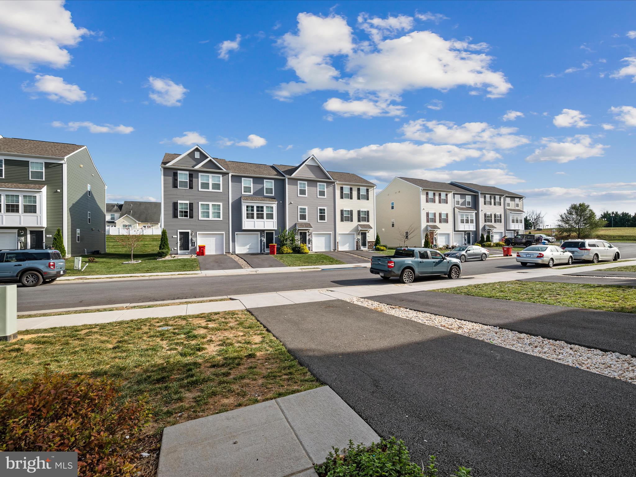 88 CECILY WAY