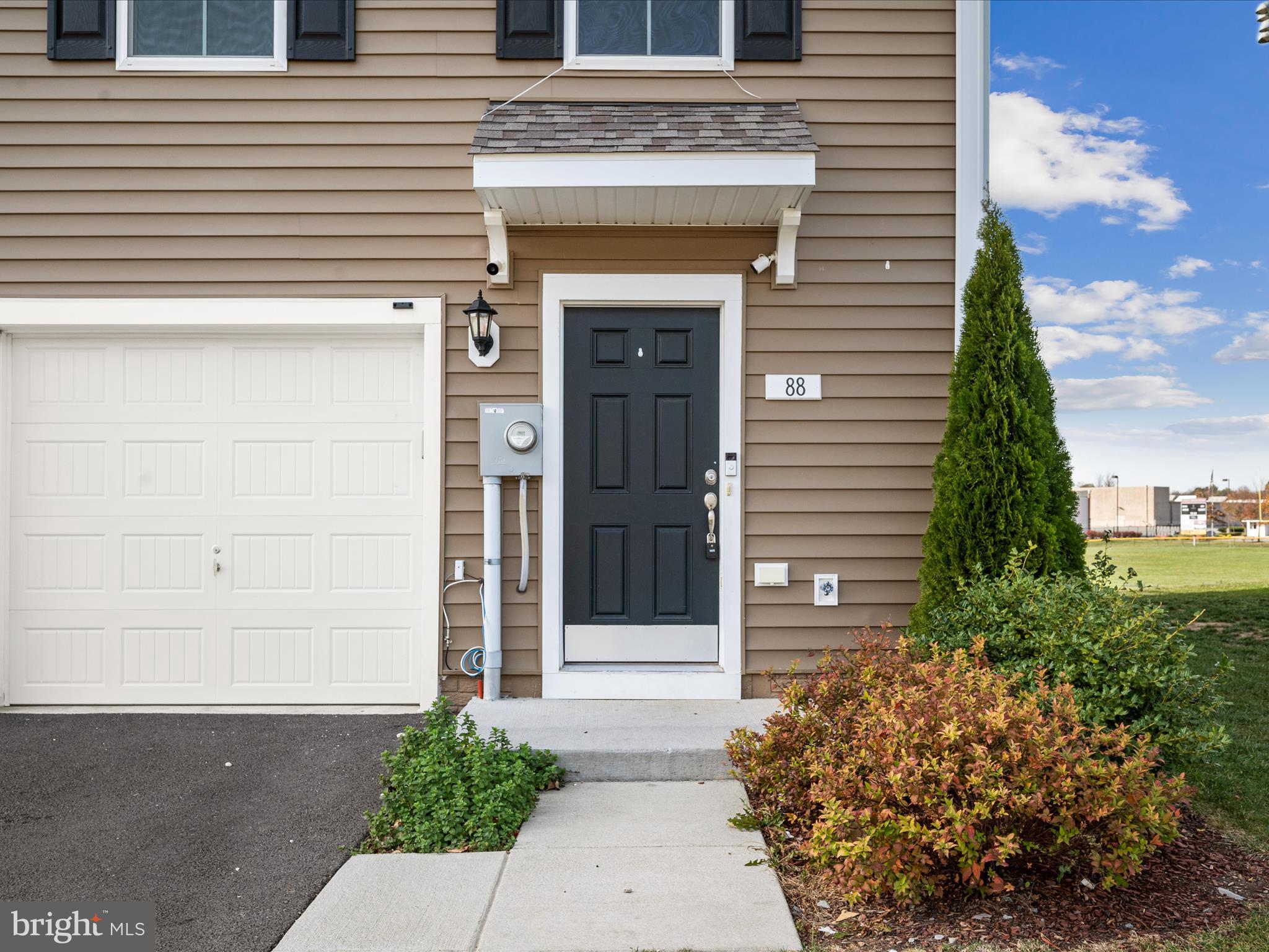 88 CECILY WAY