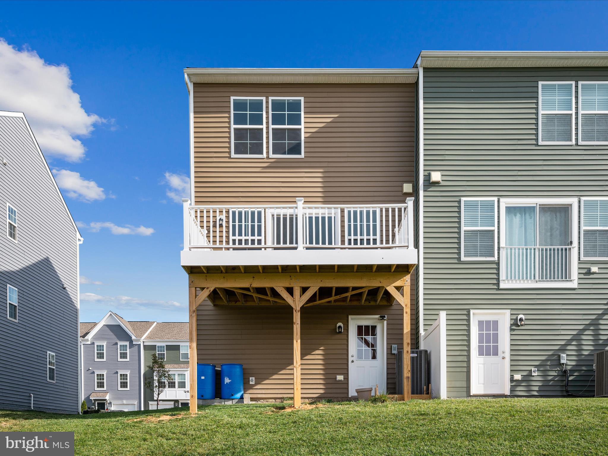 88 CECILY WAY