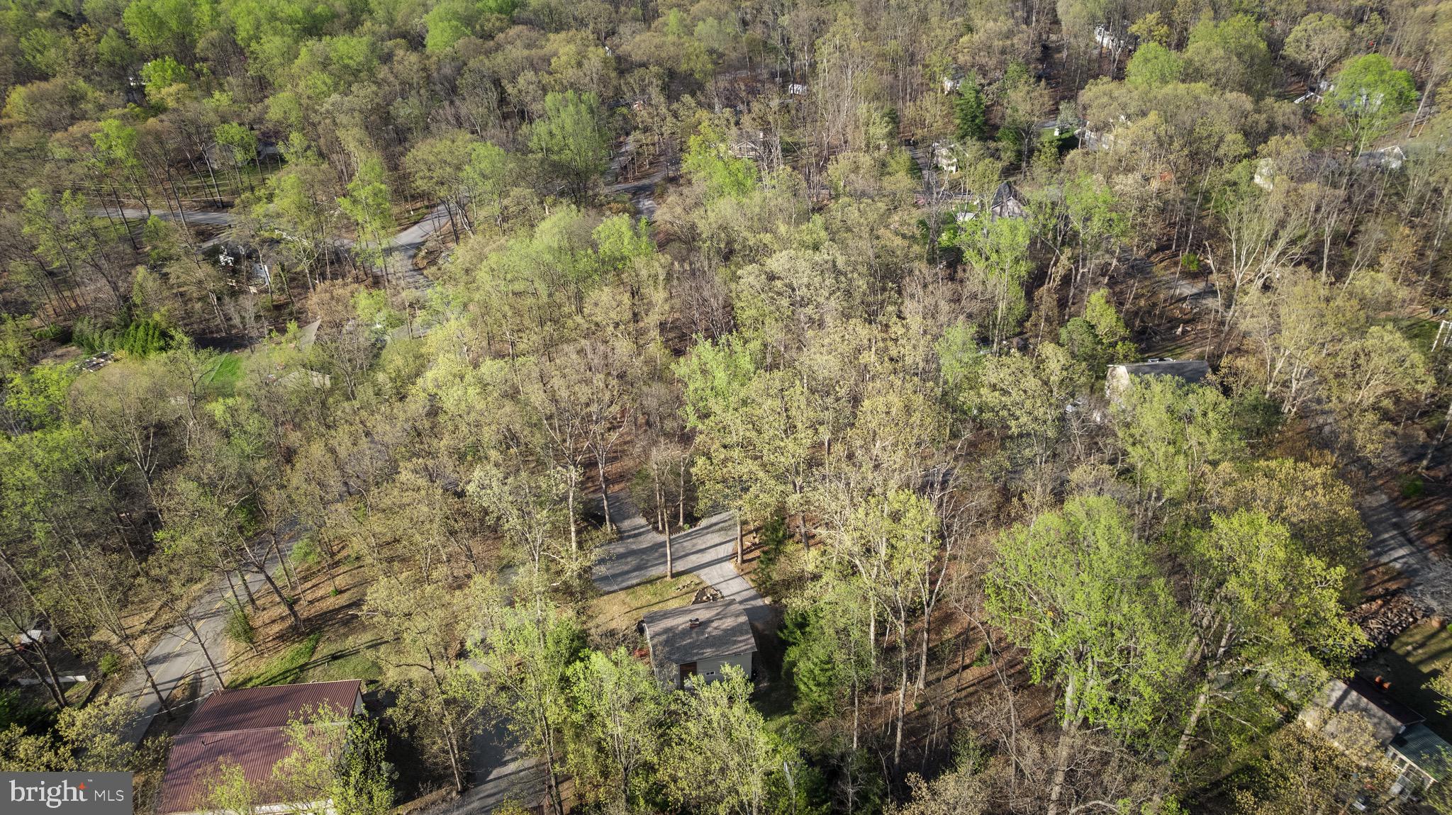 40 Crooked Rd