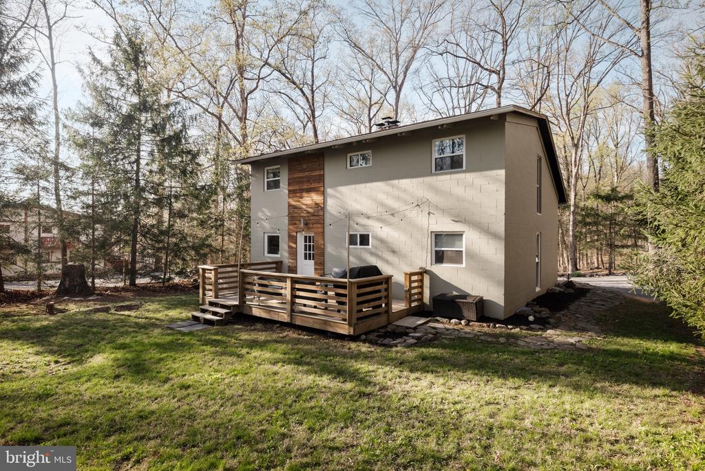 40 Crooked Rd