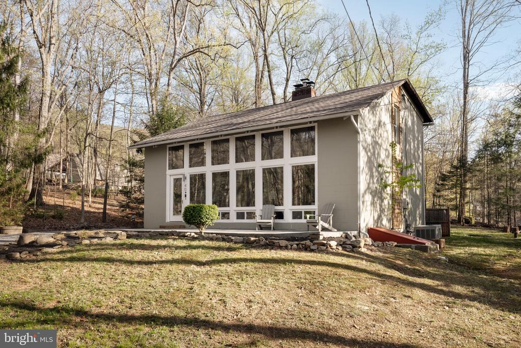 40 Crooked Rd