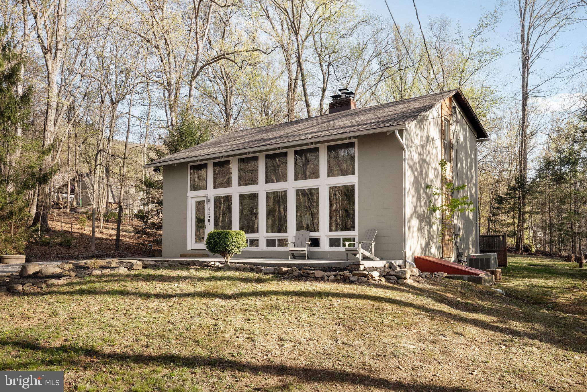 40 Crooked Rd