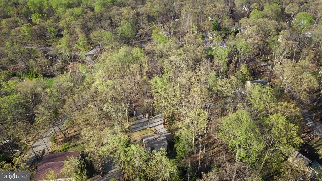 40 Crooked Rd
