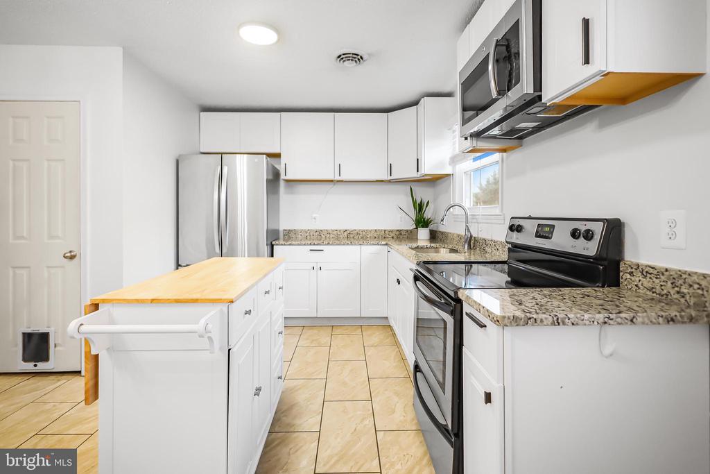 254 Fulton Ave
