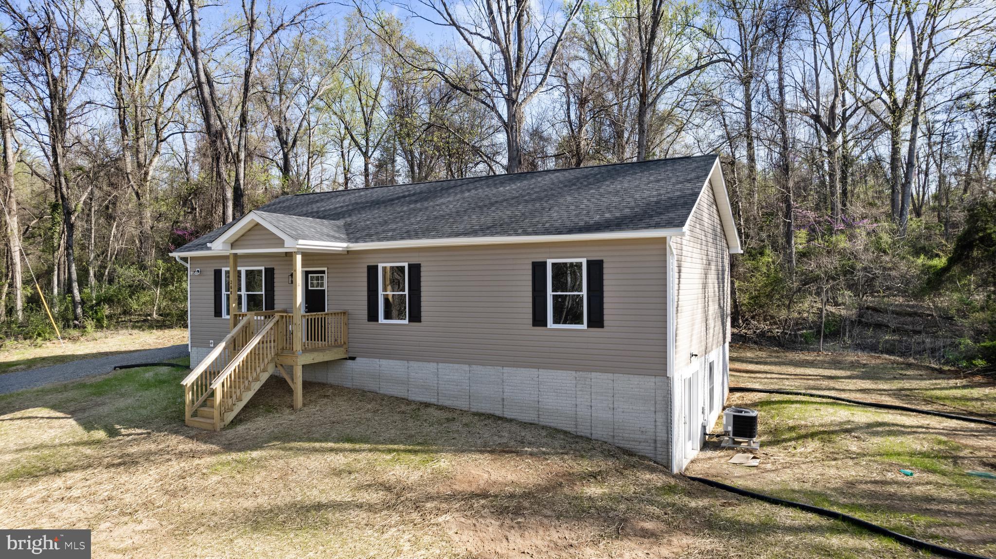 268 Dawn Ln