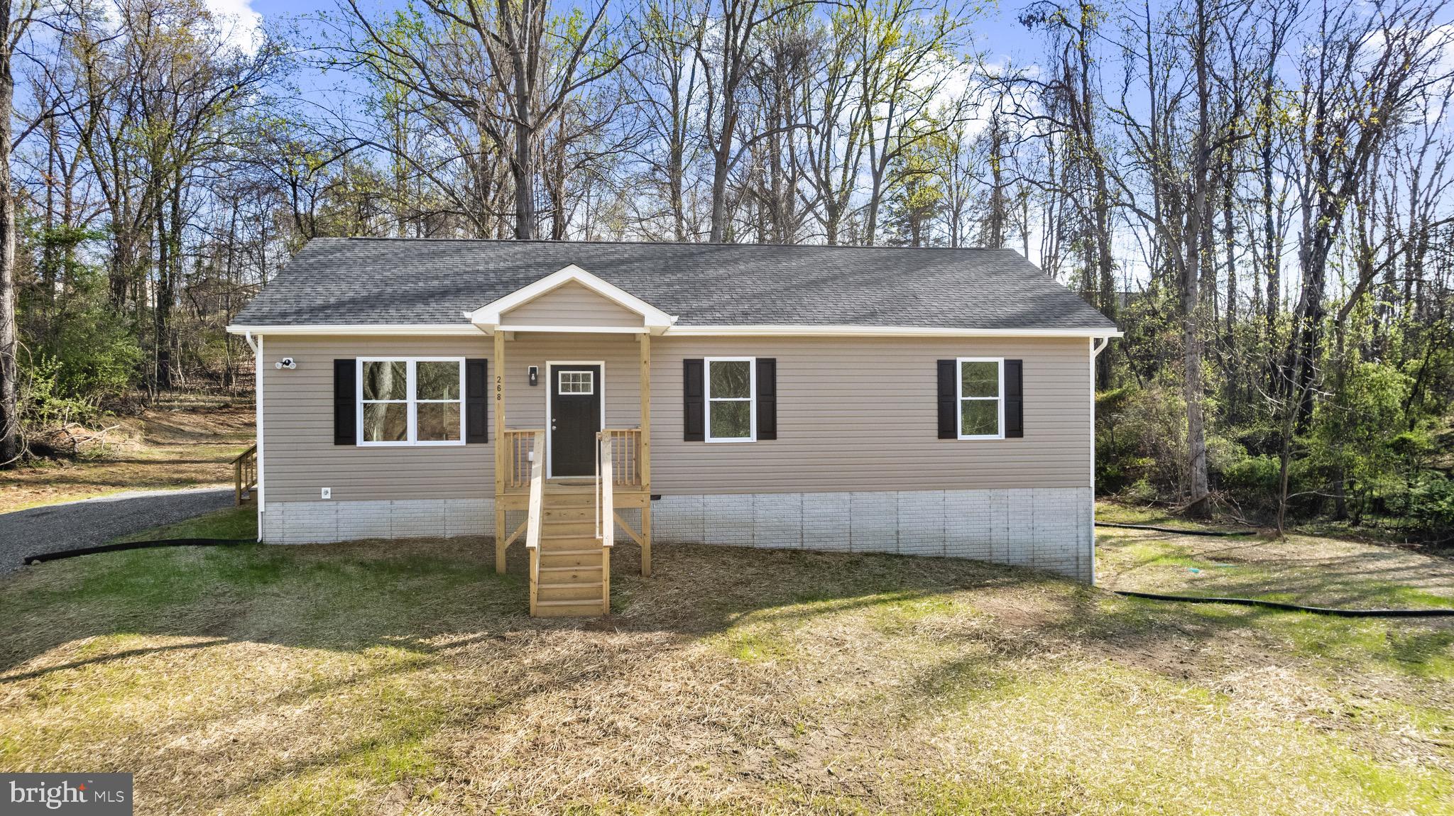 268 Dawn Ln