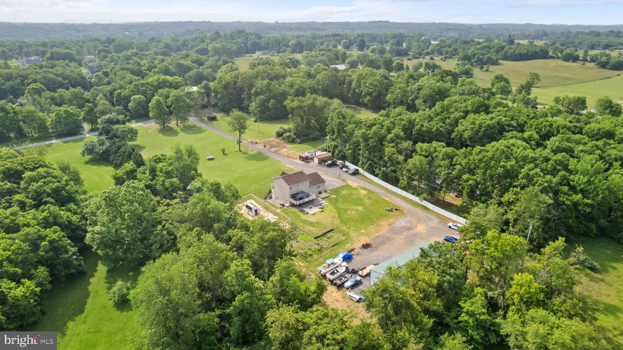 927 Persimmon Ln
