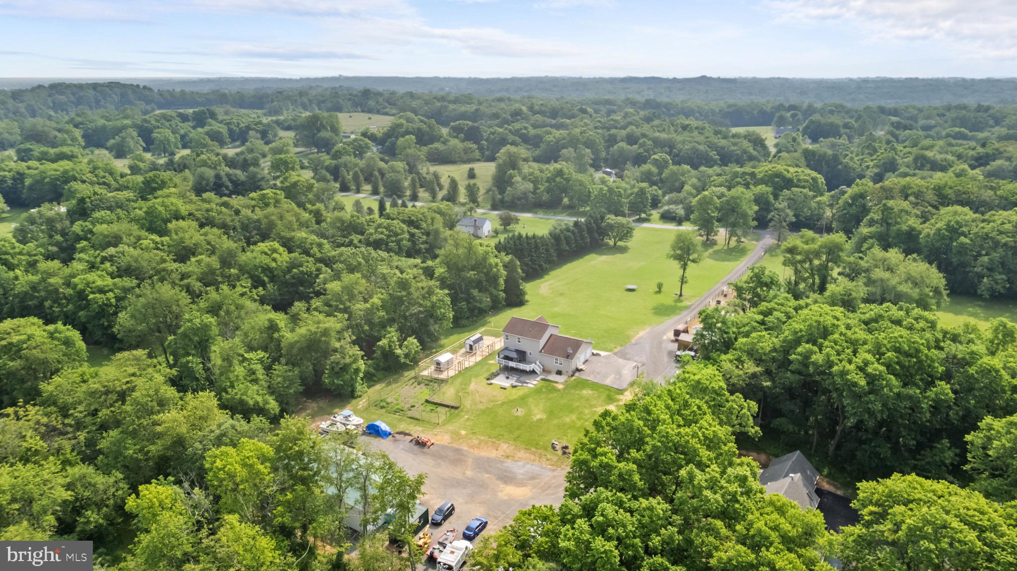 927 Persimmon Ln