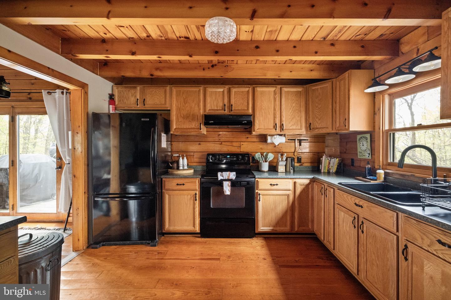 65 Alta Vista Dr