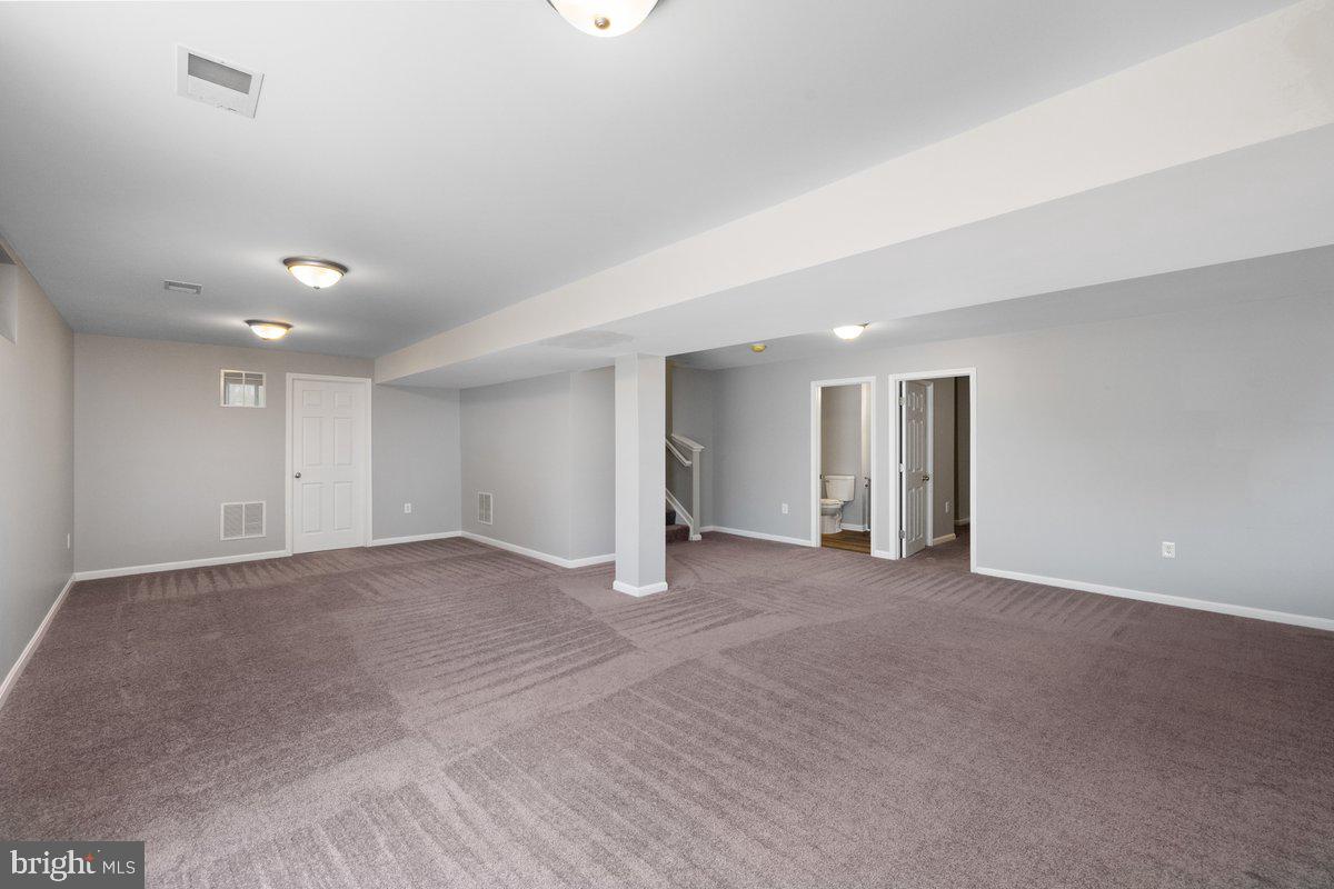 12 GLENBROOK RD